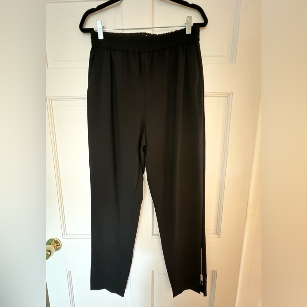 Aritzia Babaton Kassidy - Black Elastic Waist Pants with ankle zippers detail